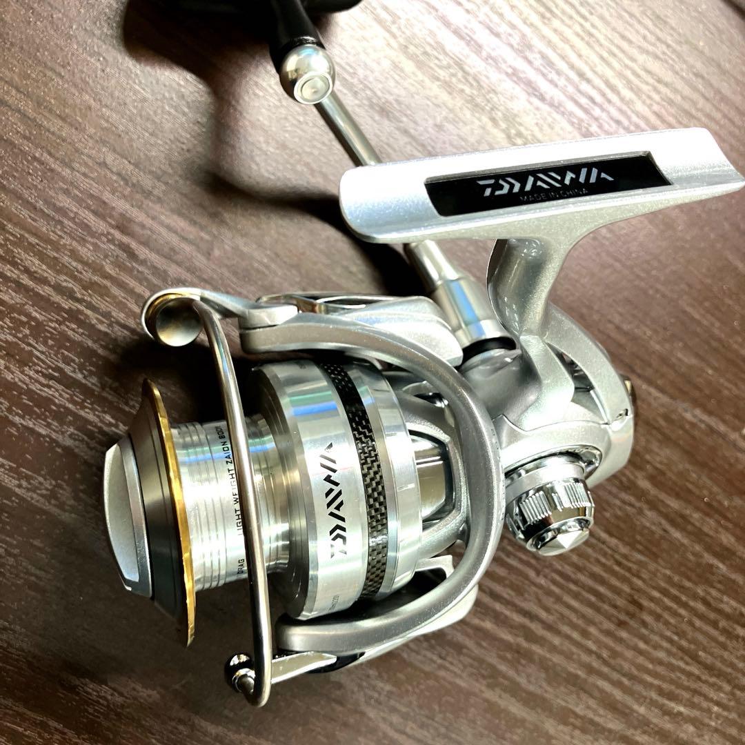 Daiwa 11カルディア 4000 新品未使用　スピニングリール　ダイワ
