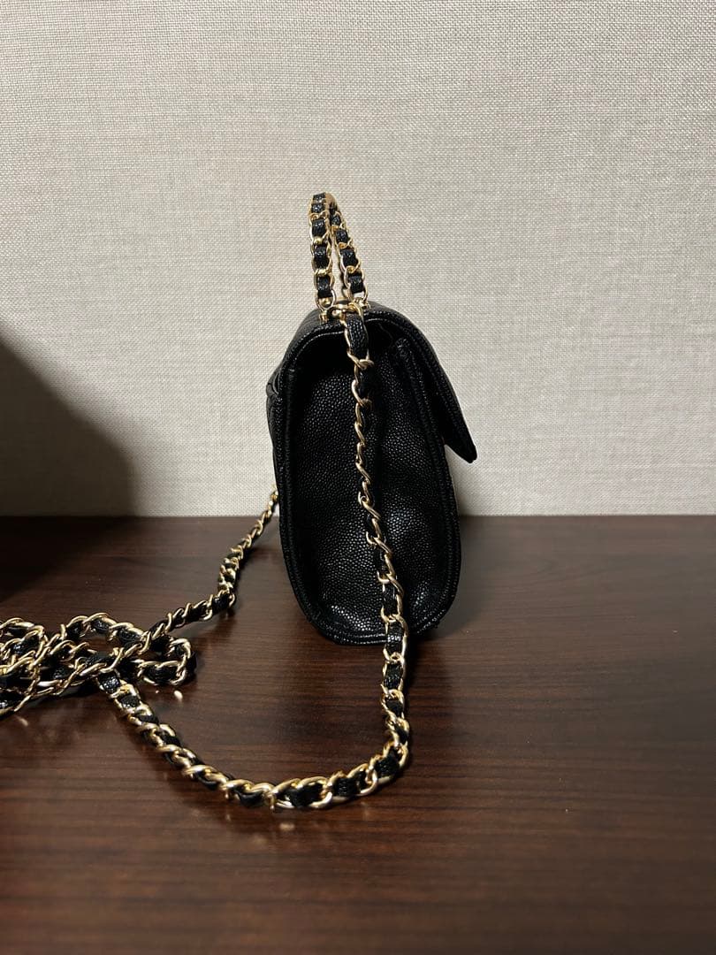 CHANEL ノベルティ ブラックレザー ショルダーバッグ