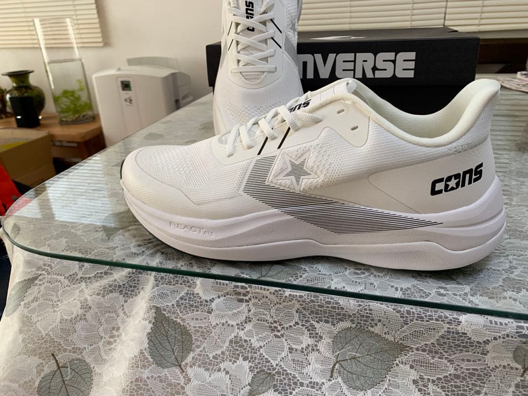 CONVERSE REACT ホワイト ランニングシューズ 28.5