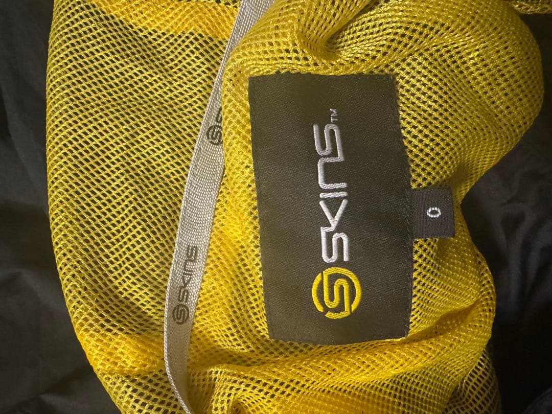 skins スキンズ　アウター