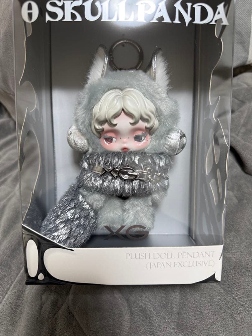 POPMART SKULLPANDA XG ぬいぐるみペンダント 日本限定。