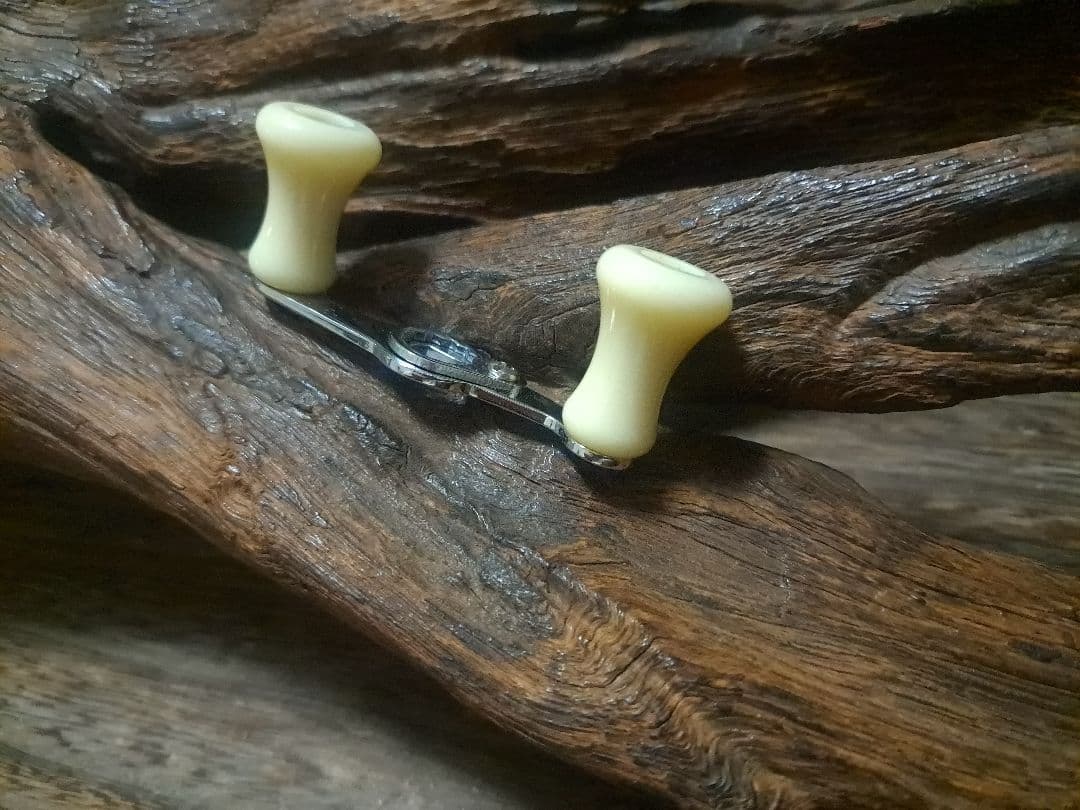 ザウルス　バルサ50　ショートツインハンドル　シルバー×ホワイト　軸間60mm