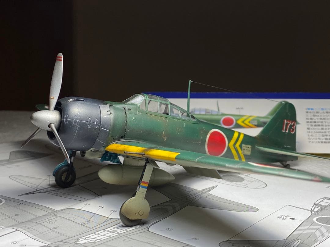 完成品　タミヤ 1/48 零戦 零式艦上戦闘機 22型甲　進藤三郎少佐機