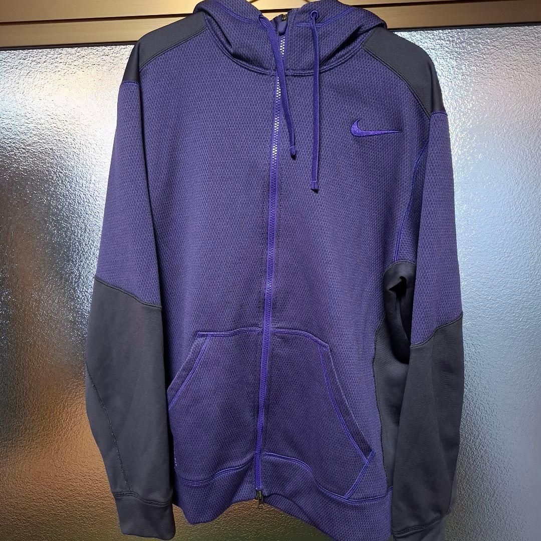 NIKE THERMA-FIT上下セットパープルセットアップ