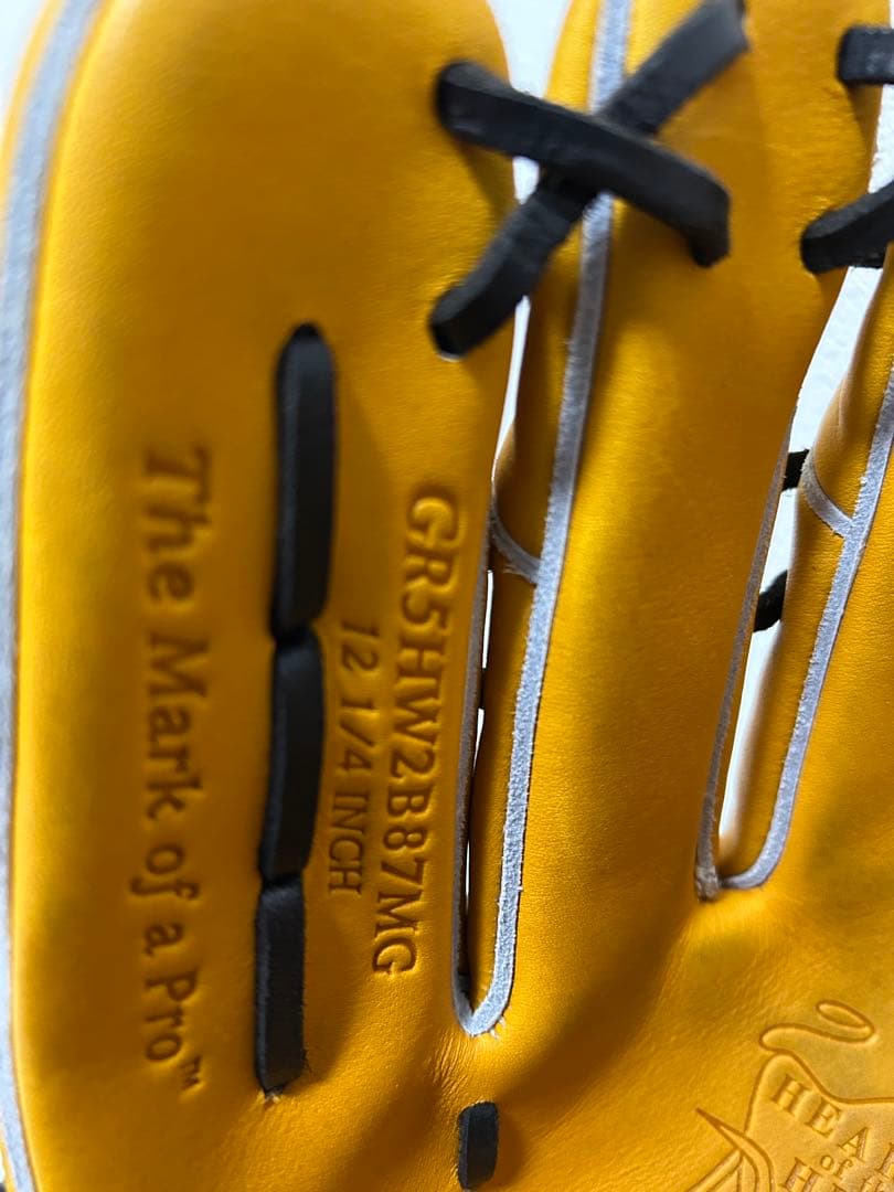 今週末まで値下げ！！Rawlings wizard02 一般軟式　ゴールドタン