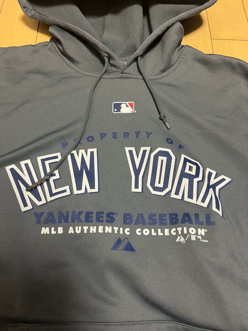 マジェスティックMLBニューヨークヤンキース　オーセンティックパーカーフーディー