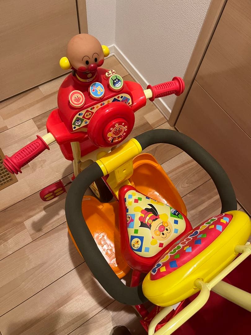 それいけ！アンパンマン　デラックス （おでかけ三輪車）