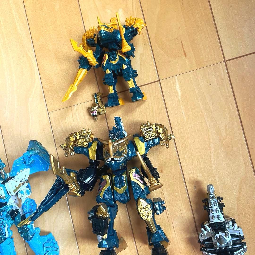 騎士竜戦隊リュウソウジャー＆トバスピノ＆プテライデンオー　ミニプラ（塗装あり）