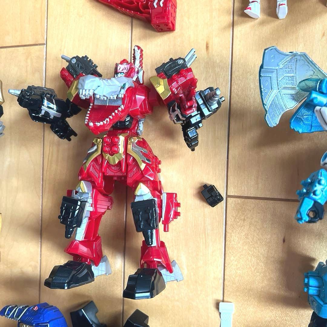 騎士竜戦隊リュウソウジャー＆トバスピノ＆プテライデンオー　ミニプラ（塗装あり）