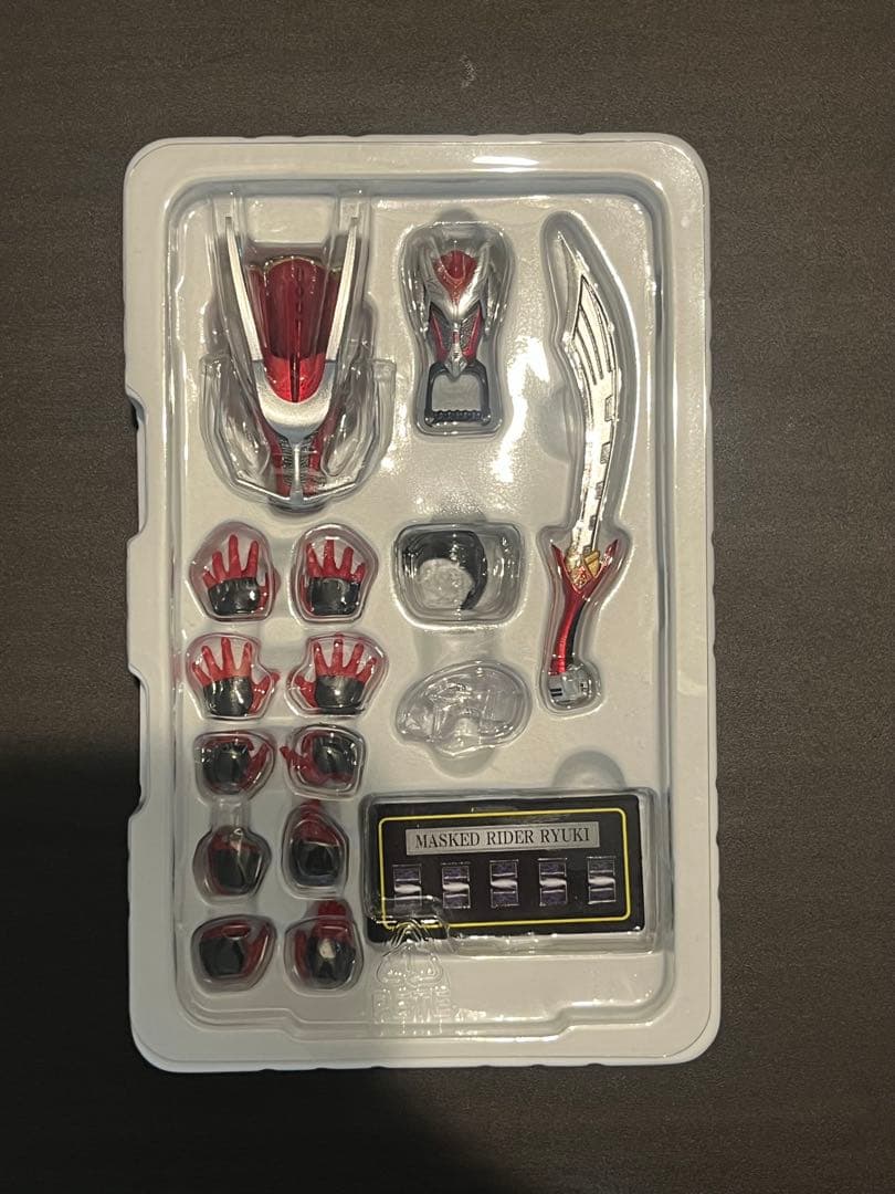 S.H.Figuarts 真骨彫製法 仮面ライダー龍騎 欠品なし 箱説明書あり