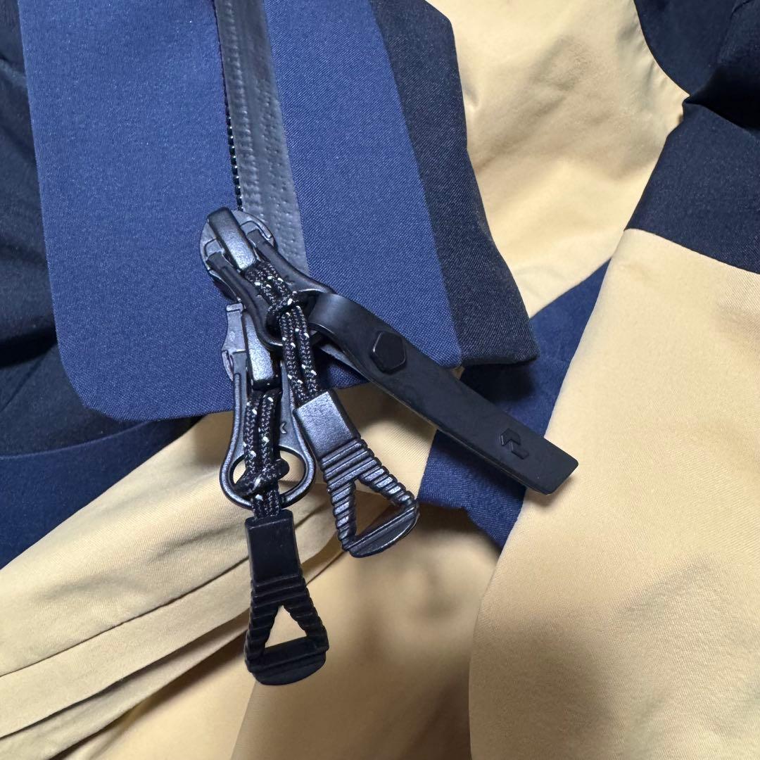 Peak Performance gravity 上下セット　Mサイズ