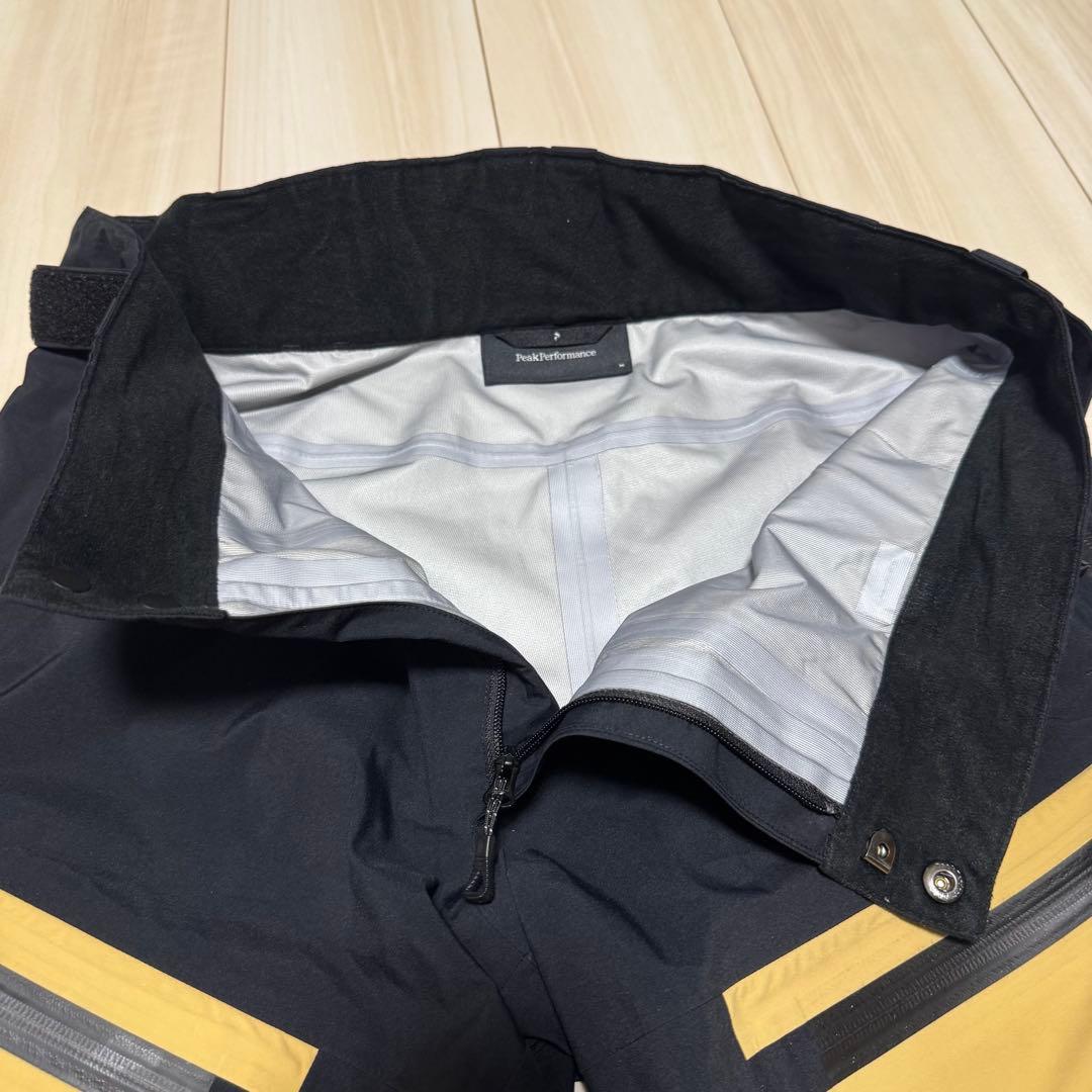 Peak Performance gravity 上下セット　Mサイズ