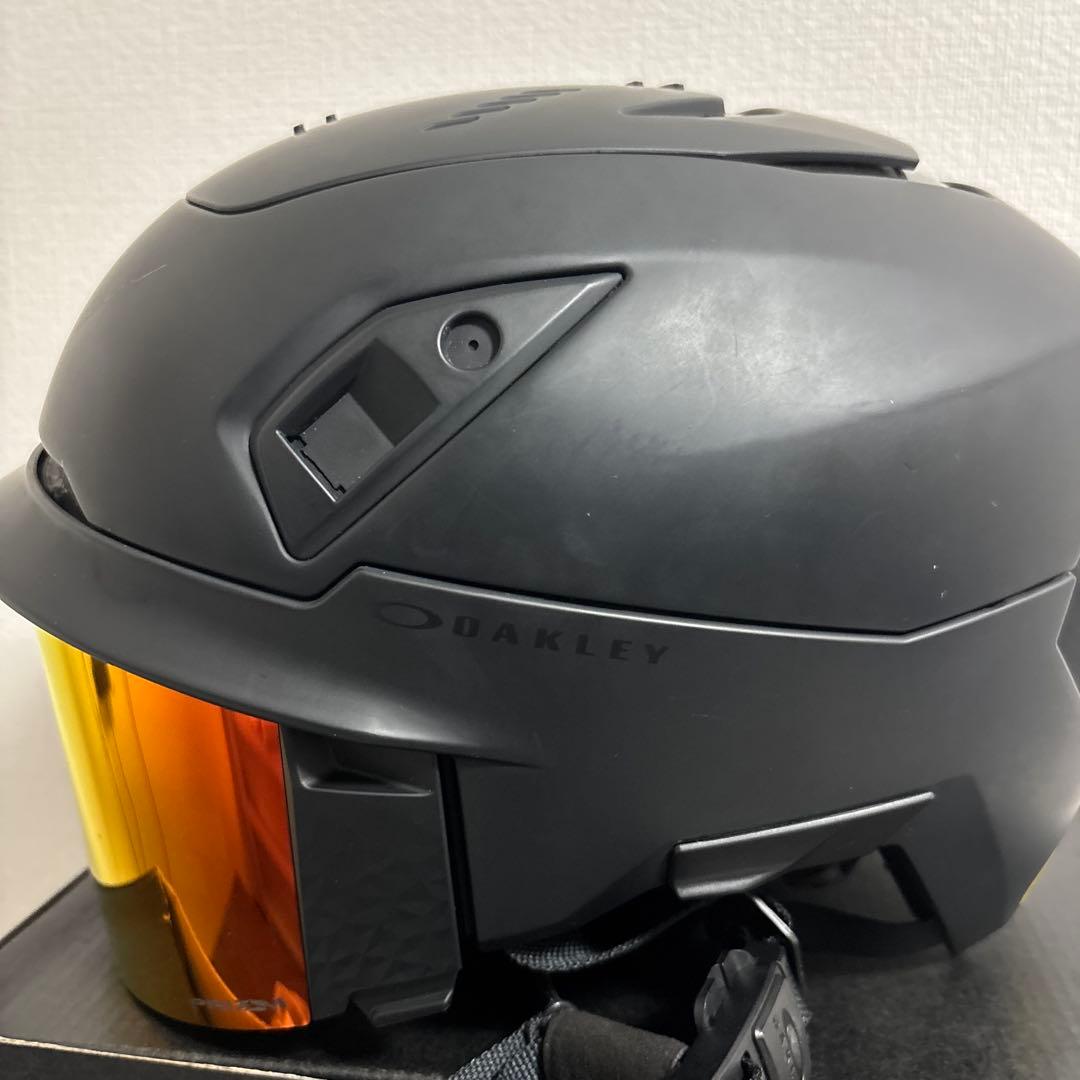 OAKLEY　MOD7　オークリー　スノーボード ヘルメット　スキー