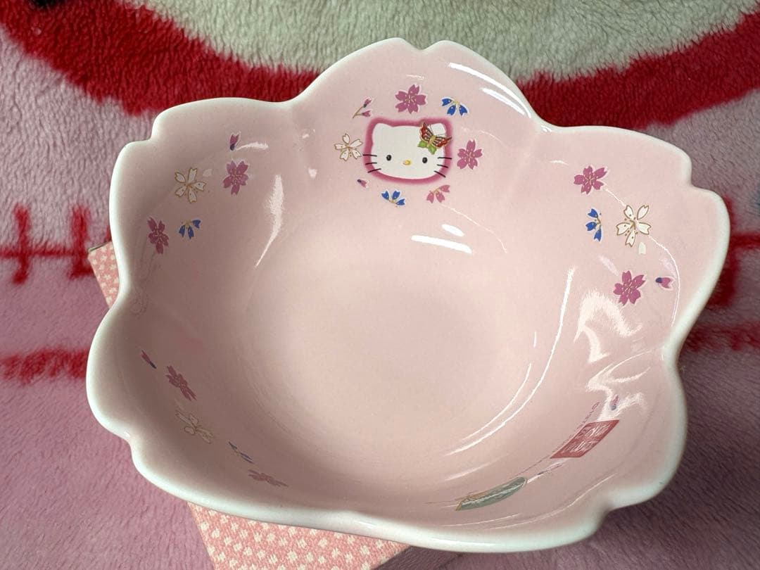 新品　レトロ　2000年　ハローキティ オウギ　桜　和風　中皿　小鉢　多用丼