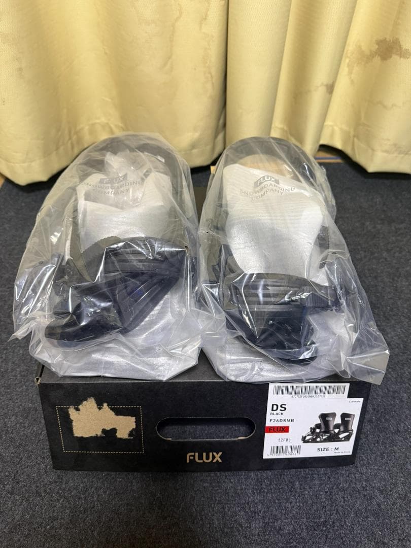 【新品未使用】FLUX DS Mサイズ 25/26