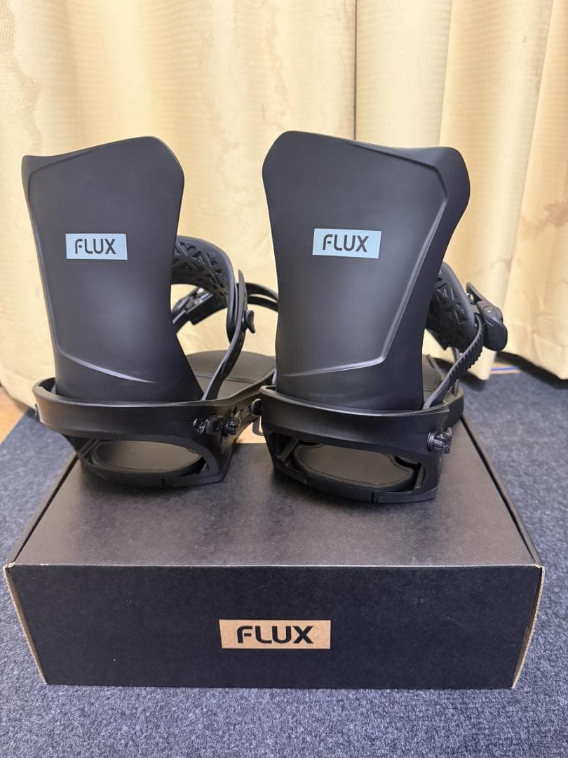 【新品未使用】FLUX DS Mサイズ 25/26
