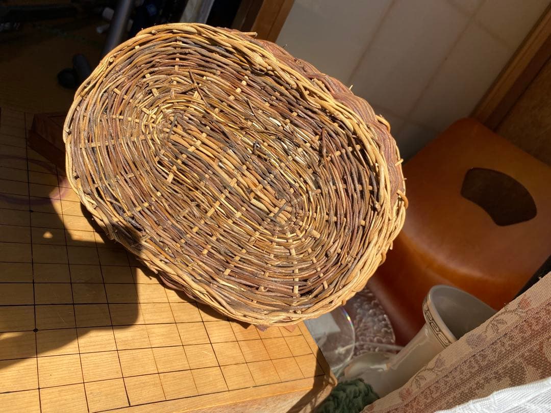 天然素材の円形バスケット 籠 バスケット カゴ 手作りバスケット