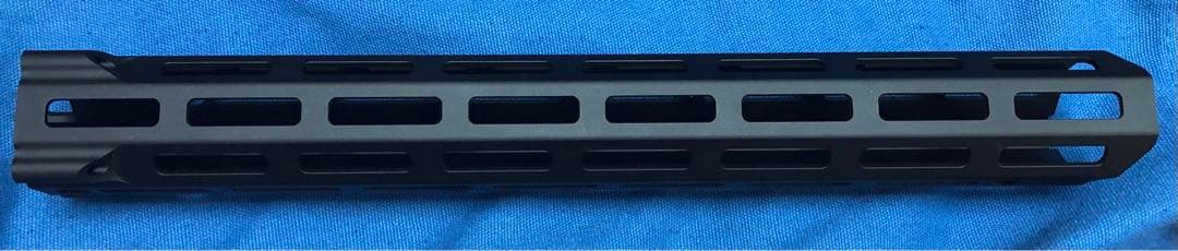 Daniel Defense DDM4V7 M-LOK 13.5 ハンドガード