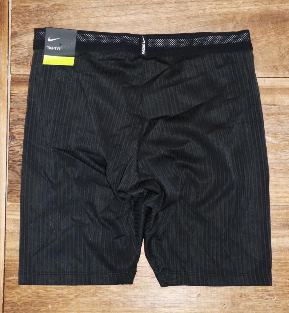 新品 NIKE エアロスイフト ハーフ タイツ (Sサイズ) Ⓗ