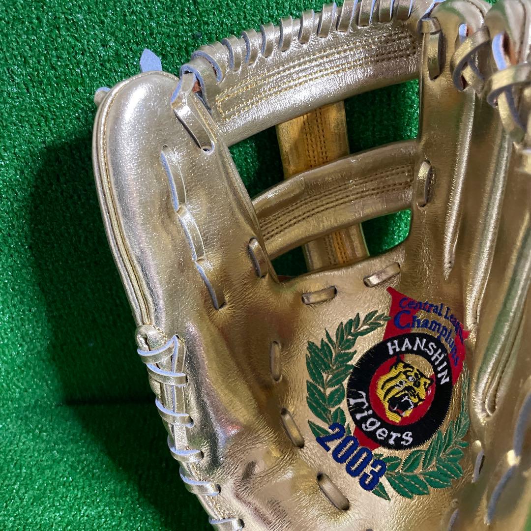 【限定モデル】 阪神タイガース 2003年優勝記念 内野手用 ゴールド