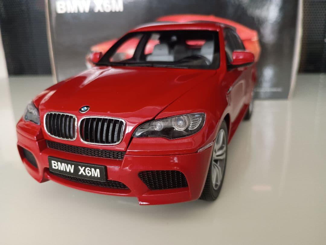 京商 kyosho  X6M E71M 2009 1/18