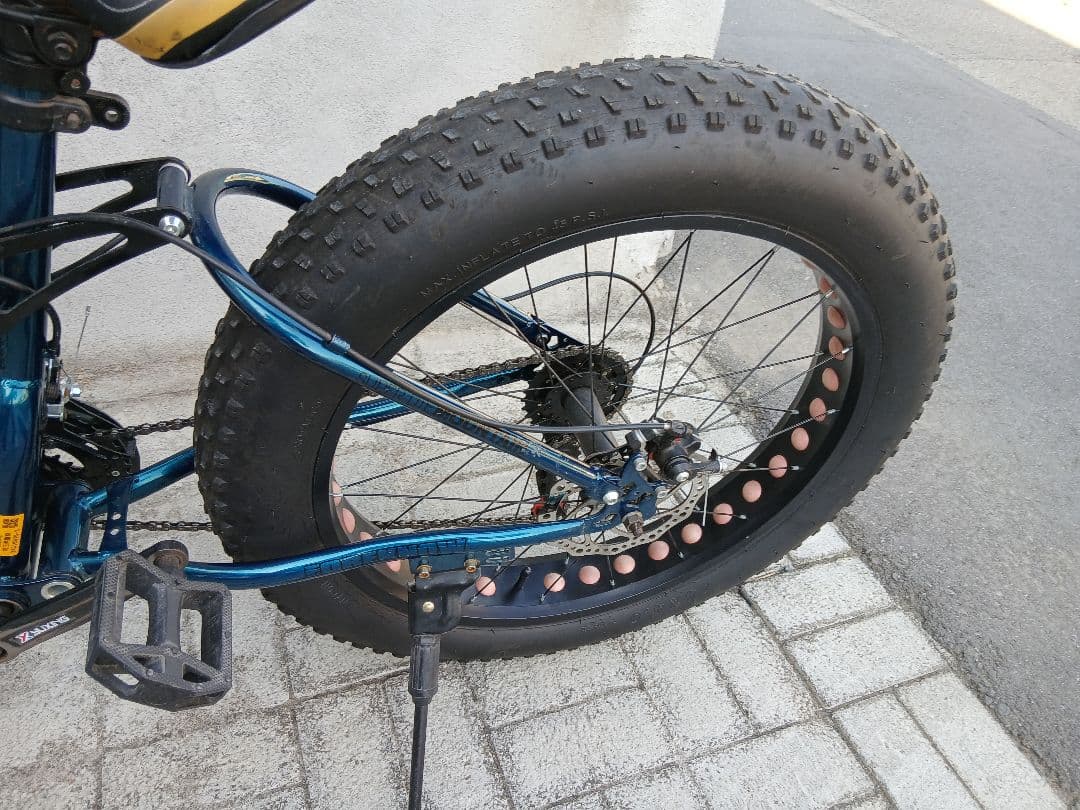 24x4,0インチホイール自転車
