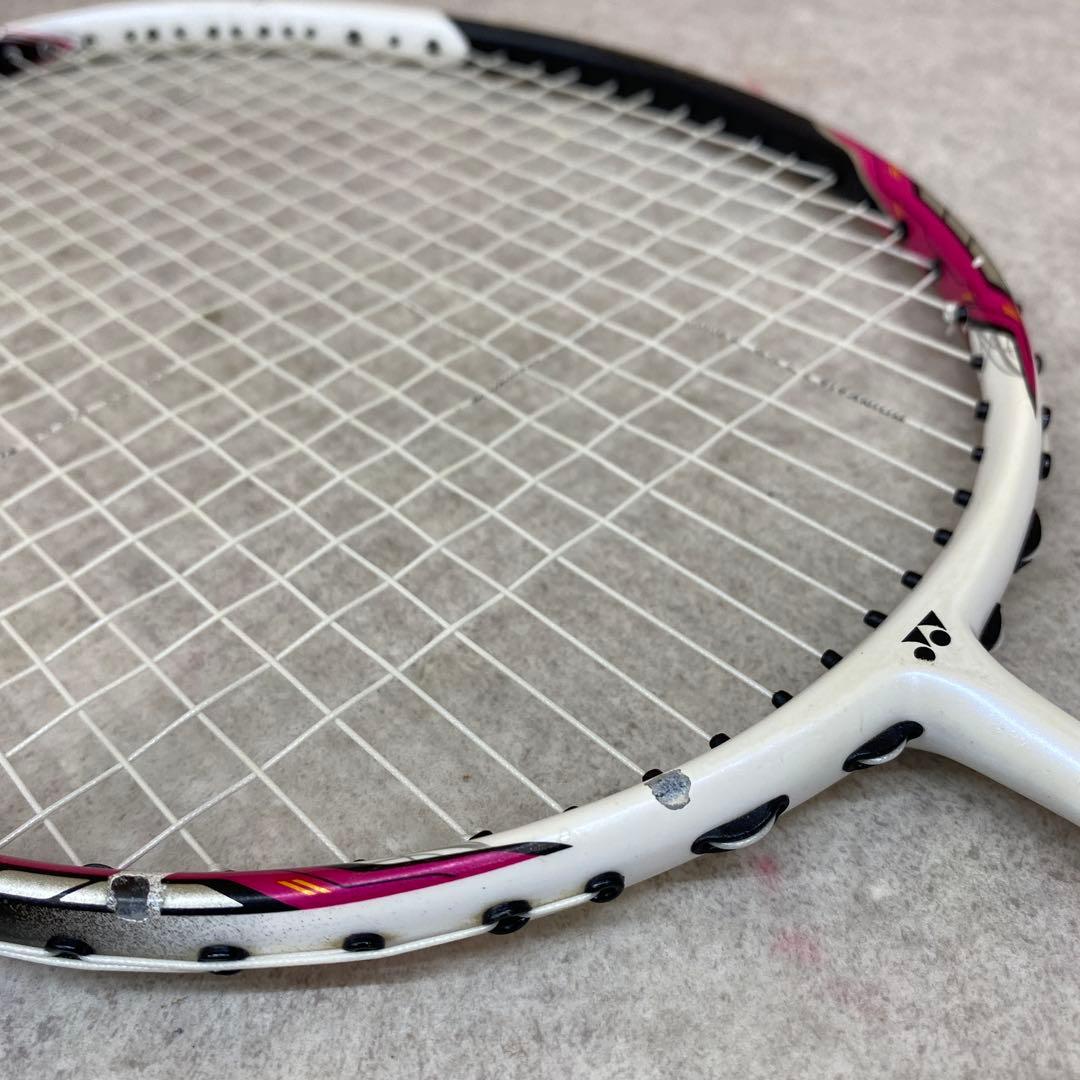 バドミントンラケット YONEX ボルトリックアイフォース
