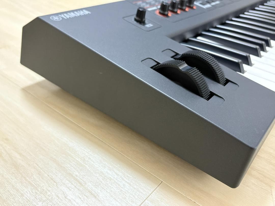 Yamaha MX61 シンセサイザー 61鍵