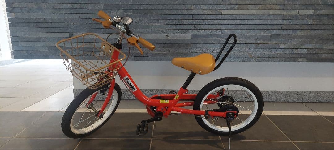 あひるさん様美品★ピープル子供用自転車 16インチレッド、ベージュバスケット付き