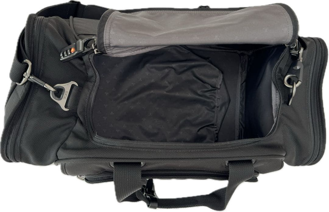 tumi 22150D4  トゥミスポーツ・ダッフル　ブラック