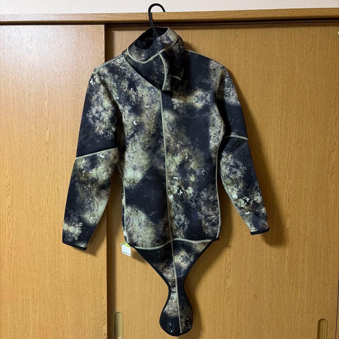 カモフラージュ フード付きウェットスーツ
