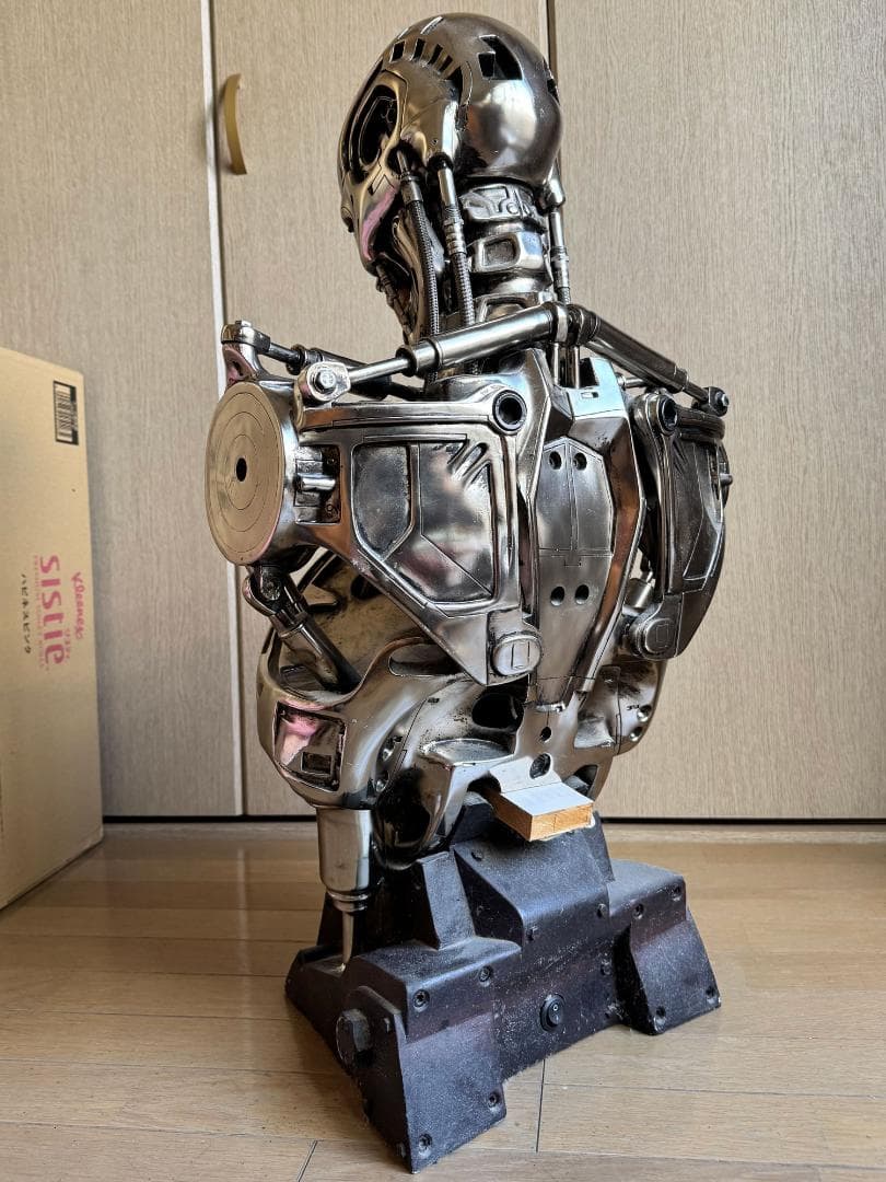 オカルィマ ターミネーター2 T-800 1/1スケール ライフサイズ バスト