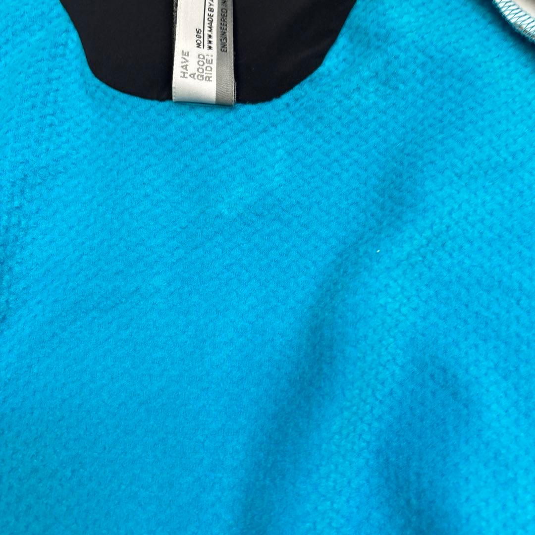 【訳あり新品】アソス　ベスト