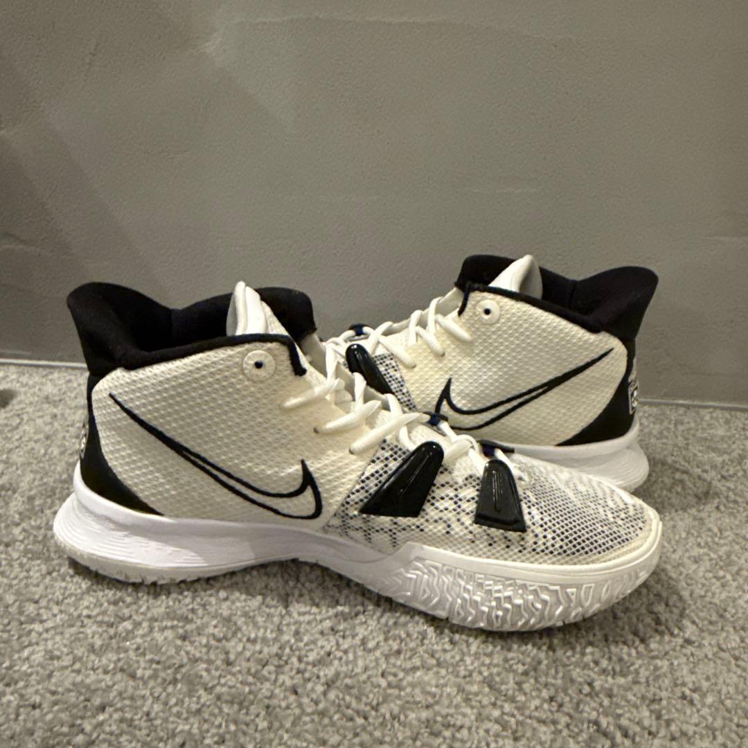 Nike Kyrie7バスケットボールシューズ カイリー　カイリー7 27.5