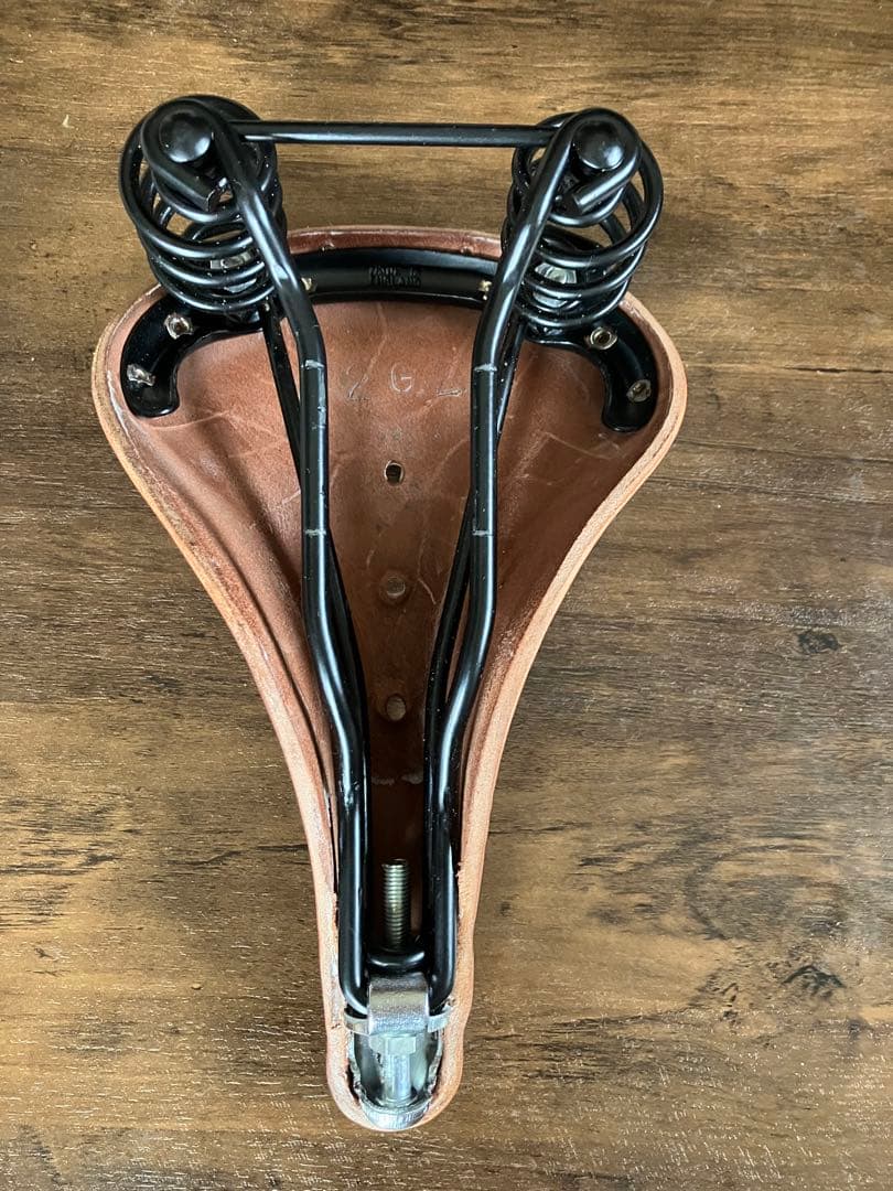 最終値下げ【中古】BROOKS(ブルックス) レザーサドルB17のスプリング付