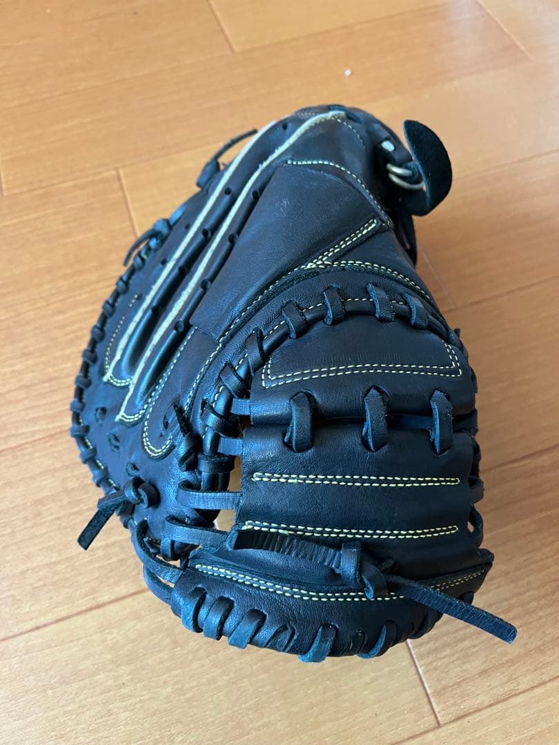 Mizuno 軟式グローブ 黒（左利き用）