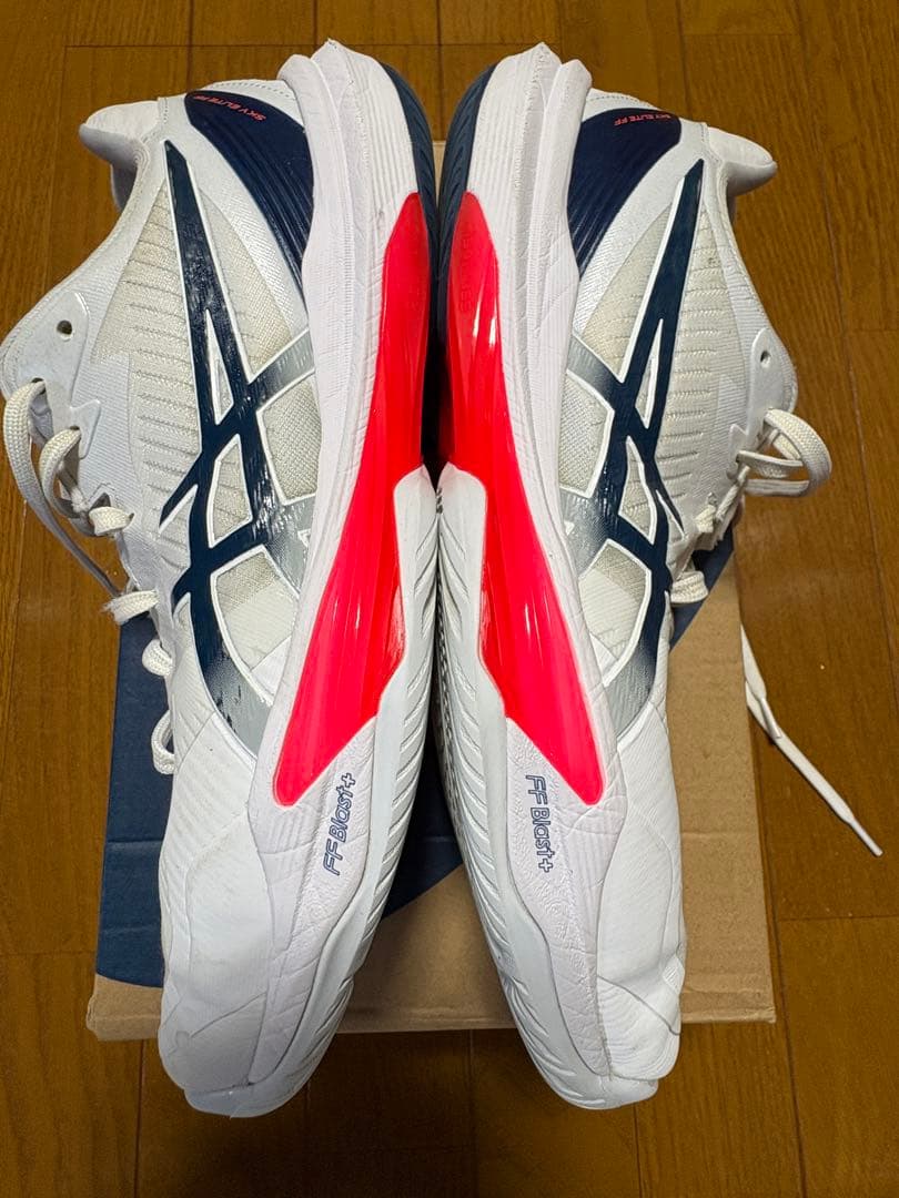 ASICS スカイエリート　SKY ELITE FF3 サイズ: 27.5cm