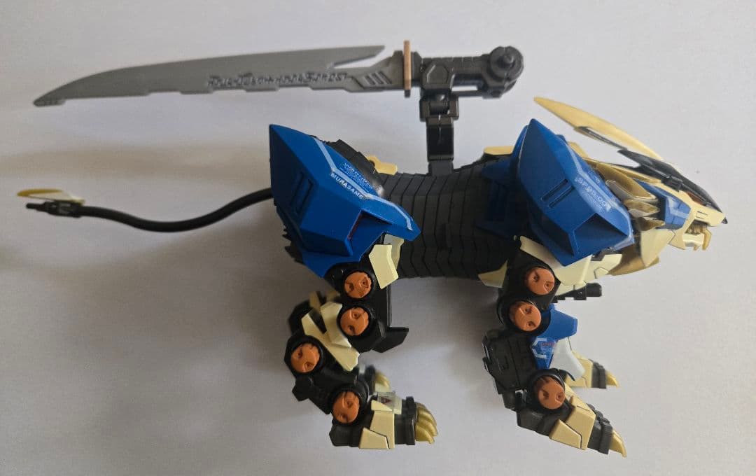 ZOIDSムラサメライガー&ムゲンライガー　 プラモデル組立済【パーツ欠損あり】