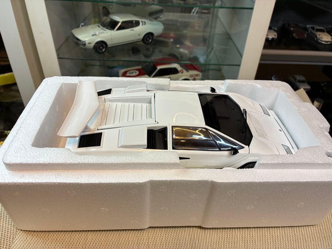 京商 1/18 ランボルギーニ カウンタックLP400S