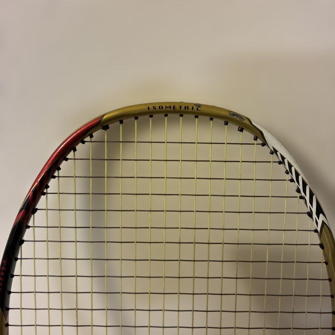 YONEX VOLTRIC LD-FORCE 4UG5 リンダンモデル　お値下げ