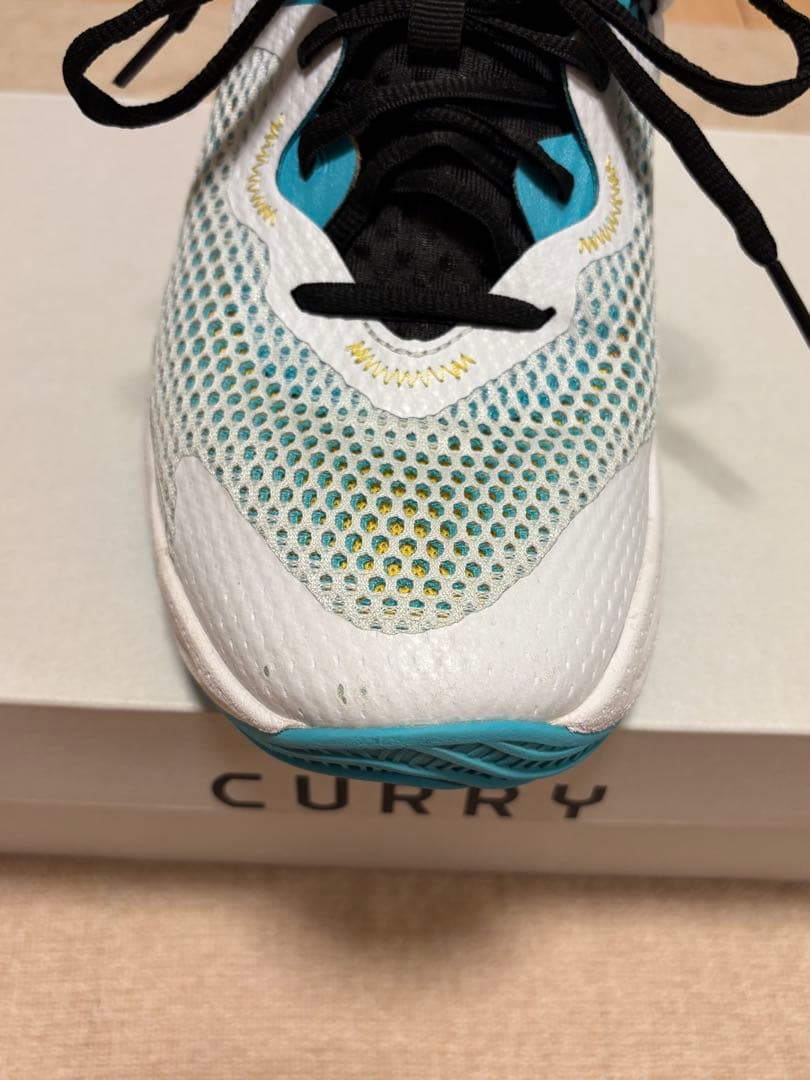 バスケットボールシューズ　CURRY SPLASH 24 AP/WHT