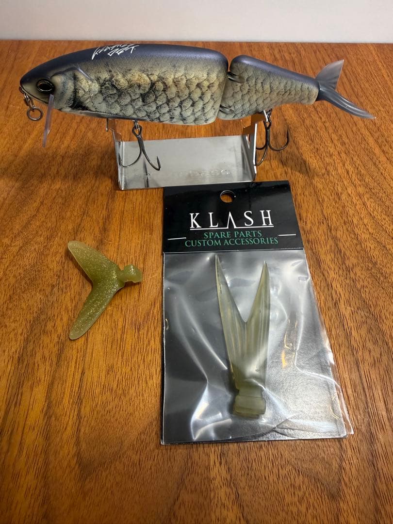 TiNY KLASH Low フローティングルアー　256 テールセット