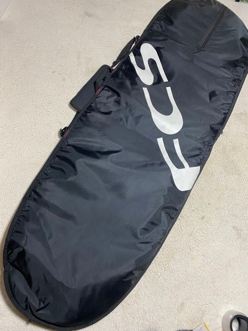 FCS サーフボードケース