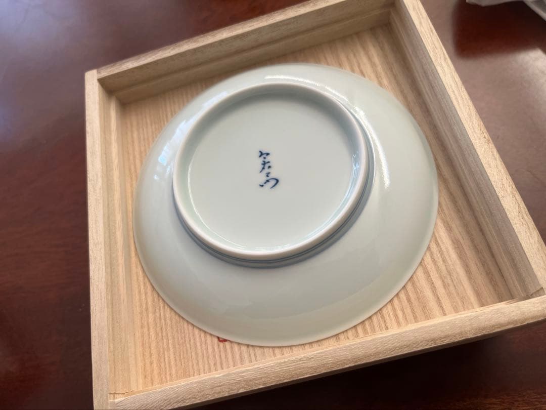 今泉今右衛門　錦撫子草花文　飾皿　1点　約14.5㎝