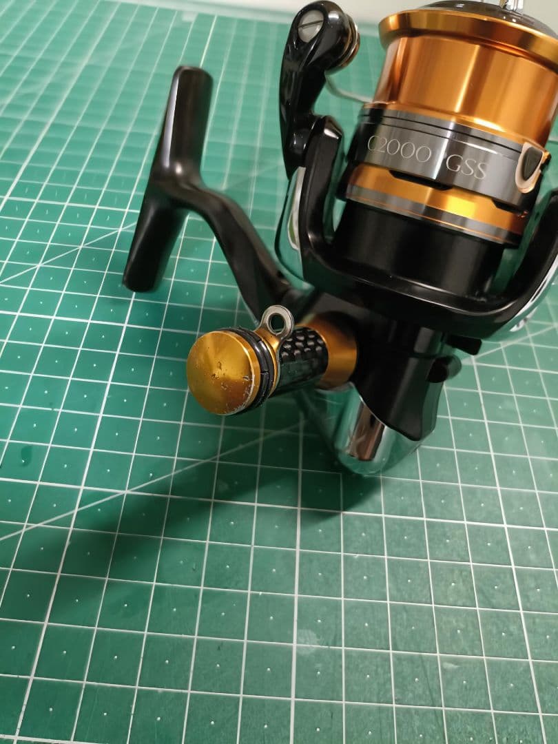 シマノ　13ソアレBB C2000PGSS　ジャンク　リールスタンド付き