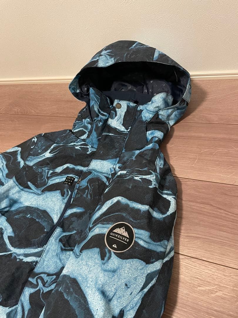 スノーウエア　上下セット　S QUIKSILVER AA 172cm着用