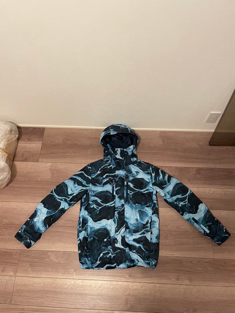 スノーウエア　上下セット　S QUIKSILVER AA 172cm着用