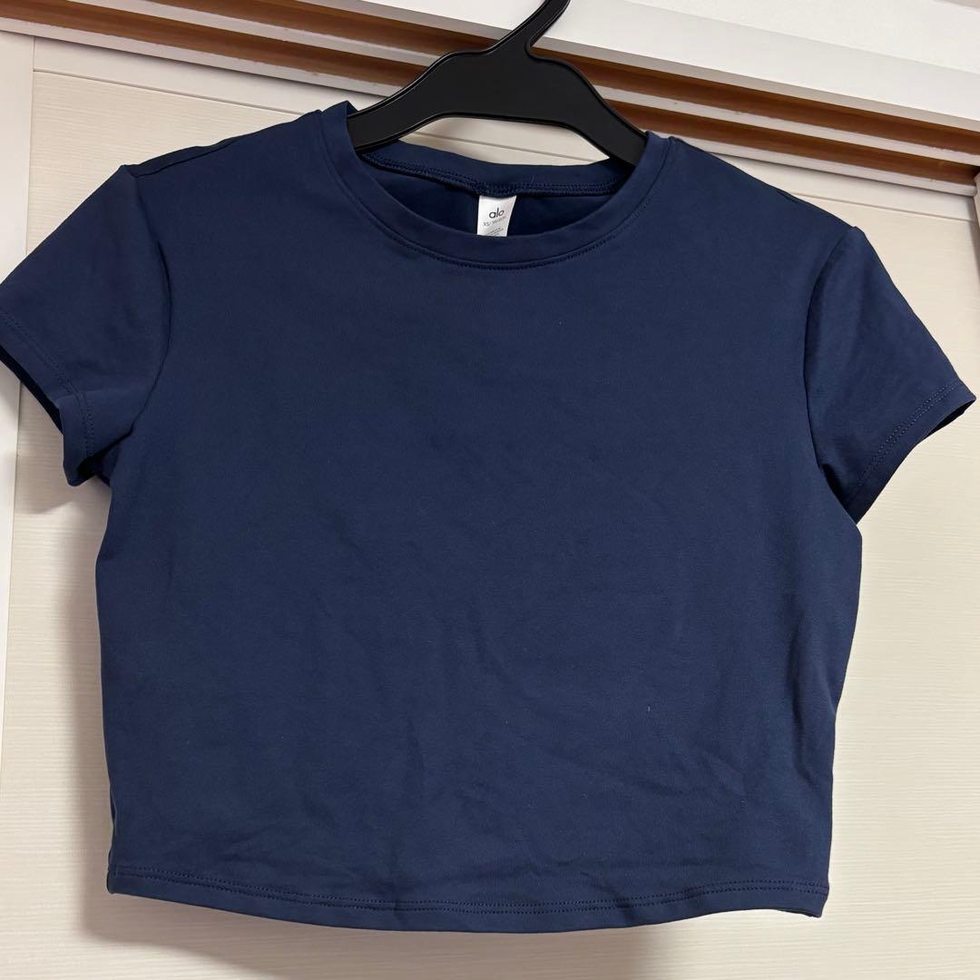 【新品未使用alo soft crop finesse short sleeve