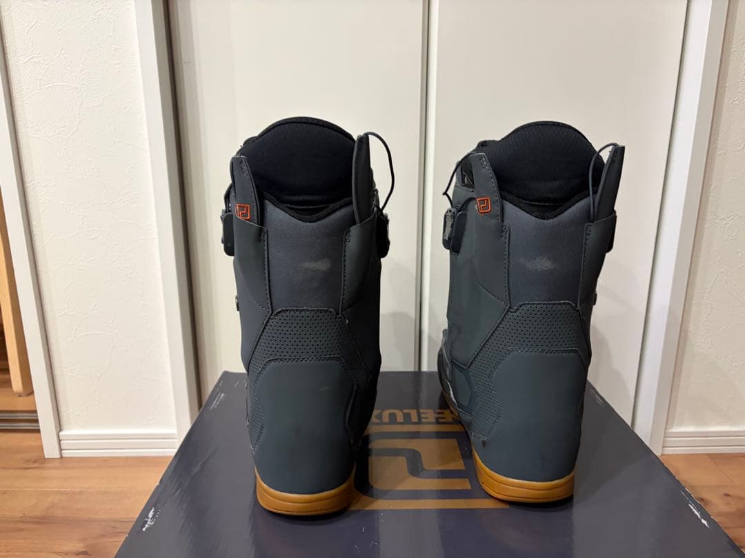 ディーラックス DEELUXE ID 7.1 TF gray 27.5cm