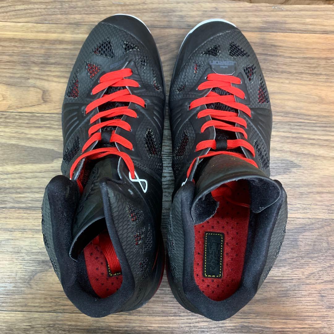 中古 Nike LeBron 8 \"White/Black/Red\"